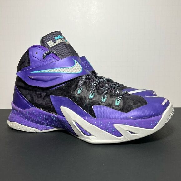 lebron james soldier 8